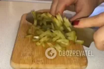 Салат з солоними огірками і курячими сердечками - Крок 5 Салат з солоними огірками і курячими сердечками - Крок 5