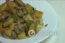 Тушкована картопля з грибами - Крок 7 Тушкована картопля з грибами - Крок 7
