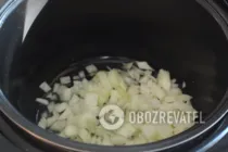 Тушеная капуста с мясом в мультиварке - Шаг 2 Тушеная капуста с мясом в мультиварке - Шаг 2