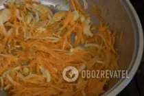 Тушеная капуста с колбасками - Шаг 2 Тушеная капуста с колбасками - Шаг 2