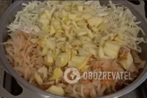 Тушеная капуста с колбасками - Шаг 8 Тушеная капуста с колбасками - Шаг 8