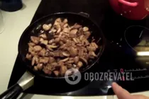 Тушеная капуста с мясом и грибами - Шаг 8 Тушеная капуста с мясом и грибами - Шаг 8