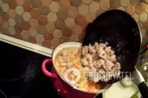 Тушеная капуста с мясом и грибами - Шаг 7 Тушеная капуста с мясом и грибами - Шаг 7