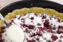 Тертый пирог с вишней - Шаг 7 Тертый пирог с вишней - Шаг 7