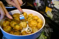 Печеная картошка в микроволновке - Шаг 7 Печеная картошка в микроволновке - Шаг 7