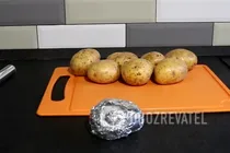 Запеченная картошка с сыром - Шаг 1 Запеченная картошка с сыром - Шаг 1