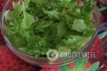 Салат с красной рыбой и листьями салата - Шаг 3 Салат с красной рыбой и листьями салата - Шаг 3