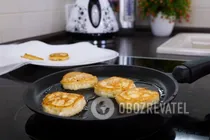 Оладьи из творога - Шаг 7 Оладьи из творога - Шаг 7