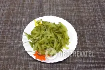 Салат из пекинской капусты и курицы - Шаг 1 Салат из пекинской капусты и курицы - Шаг 1
