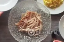 Салат з кальмарами і ананасом - Крок 1 Салат з кальмарами і ананасом - Крок 1