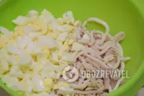 Салат с кальмарами и огурцом - Шаг 6 Салат с кальмарами и огурцом - Шаг 6