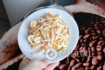 Салат с кальмарами и крабовыми палочками - Шаг 7 Салат с кальмарами и крабовыми палочками - Шаг 7