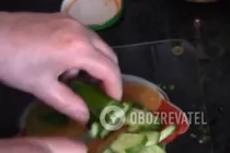 Салат с консервированными кальмарами - Шаг 8 Салат с консервированными кальмарами - Шаг 8