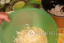Салат с крабовыми палочками и рисом - Шаг 4 Салат с крабовыми палочками и рисом - Шаг 4