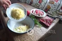 Салат з крабовими паличками і помідорами - Крок 2 Салат з крабовими паличками і помідорами - Крок 2