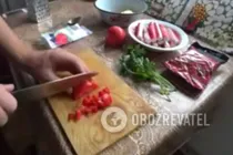 Салат з крабовими паличками і помідорами - Крок 3 Салат з крабовими паличками і помідорами - Крок 3