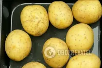 Картошка с сыром в духовке - Шаг 2 Картошка с сыром в духовке - Шаг 2