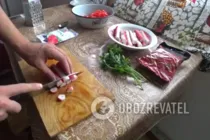 Салат з крабовими паличками і помідорами - Крок 4 Салат з крабовими паличками і помідорами - Крок 4