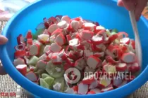 Салат с крабовыми палочками и капустой - Шаг 6 Салат с крабовыми палочками и капустой - Шаг 6