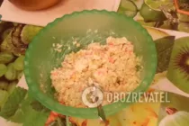 Салат с крабовыми палочками и рисом - Шаг 7 Салат с крабовыми палочками и рисом - Шаг 7