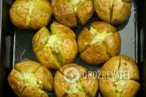 Картошка с сыром в духовке - Шаг 6 Картошка с сыром в духовке - Шаг 6