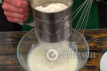 Кекс на кефире без яиц - Шаг 4 Кекс на кефире без яиц - Шаг 4