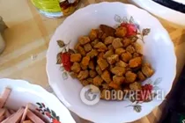 Салат с капустой и колбасой - Шаг 3 Салат с капустой и колбасой - Шаг 3