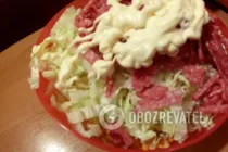Салат с колбасой, пекинской капустой и кукурузой - Шаг 5 Салат с колбасой, пекинской капустой и кукурузой - Шаг 5