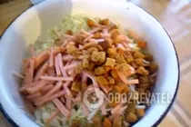 Салат с капустой и колбасой - Шаг 5 Салат с капустой и колбасой - Шаг 5