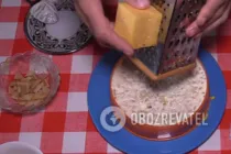 Салат з крабовими паличками і сухариками - Крок 8 Салат з крабовими паличками і сухариками - Крок 8