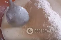 Кекс на кефире с изюмом - Крок 4 Кекс на кефире с изюмом - Крок 4