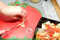 Салат с морепродуктами без майонеза - Шаг 7 Салат с морепродуктами без майонеза - Шаг 7