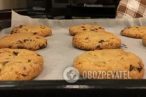 Печенье с шоколадной крошкой - Шаг 10 Печенье с шоколадной крошкой - Шаг 10