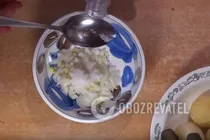 Салат "Подсолнух" с печенью трески - Шаг 1 Салат "Подсолнух" с печенью трески - Шаг 1