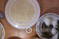 Салат "Подсолнух" с печенью трески - Шаг 2 Салат "Подсолнух" с печенью трески - Шаг 2