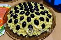 Салат "Подсолнух" с курицей и грибами - Шаг 6 Салат "Подсолнух" с курицей и грибами - Шаг 6