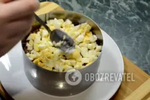 Салат с яйцом, огурцом и тунцом - Шаг 8 Салат с яйцом, огурцом и тунцом - Шаг 8