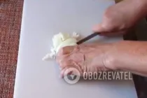 Салат с сыром и тунцом - Шаг 1 Салат с сыром и тунцом - Шаг 1