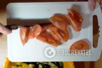 Салат с сыром "Фетаки" - Шаг 4 Салат с сыром "Фетаки" - Шаг 4