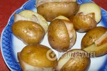 Печеная картошка с салом в фольге - Шаг 7 Печеная картошка с салом в фольге - Шаг 7