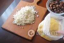 Мамалыга с брынзой - Шаг 1 Мамалыга с брынзой - Шаг 1