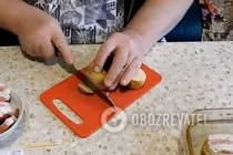 Картошка с салом и луком в духовке - Шаг 4 Картошка с салом и луком в духовке - Шаг 4