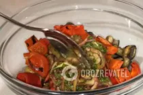 Салат с баклажанами и шампиньонами - Шаг 9 Салат с баклажанами и шампиньонами - Шаг 9