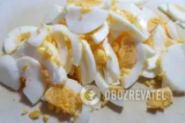 Салат из морской капусты с яйцом - Шаг 3 Салат из морской капусты с яйцом - Шаг 3
