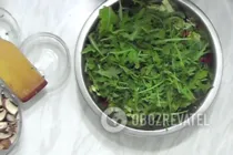 Теплий салат з куркою і болгарським перцем - Крок 4 Теплий салат з куркою і болгарським перцем - Крок 4