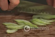 Салат з селерою і яблуком - Крок 2 Салат з селерою і яблуком - Крок 2