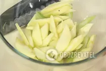 Салат з селерою і яблуком - Крок 3 Салат з селерою і яблуком - Крок 3