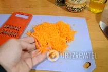 Салат из куриных сердечек с морковью и луком - Шаг 3 Салат из куриных сердечек с морковью и луком - Шаг 3
