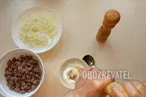 Салат из куриных сердечек с маринованным луком - Шаг 5 Салат из куриных сердечек с маринованным луком - Шаг 5
