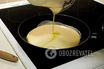 Омлет со сметаной - Шаг 4 Омлет со сметаной - Шаг 4